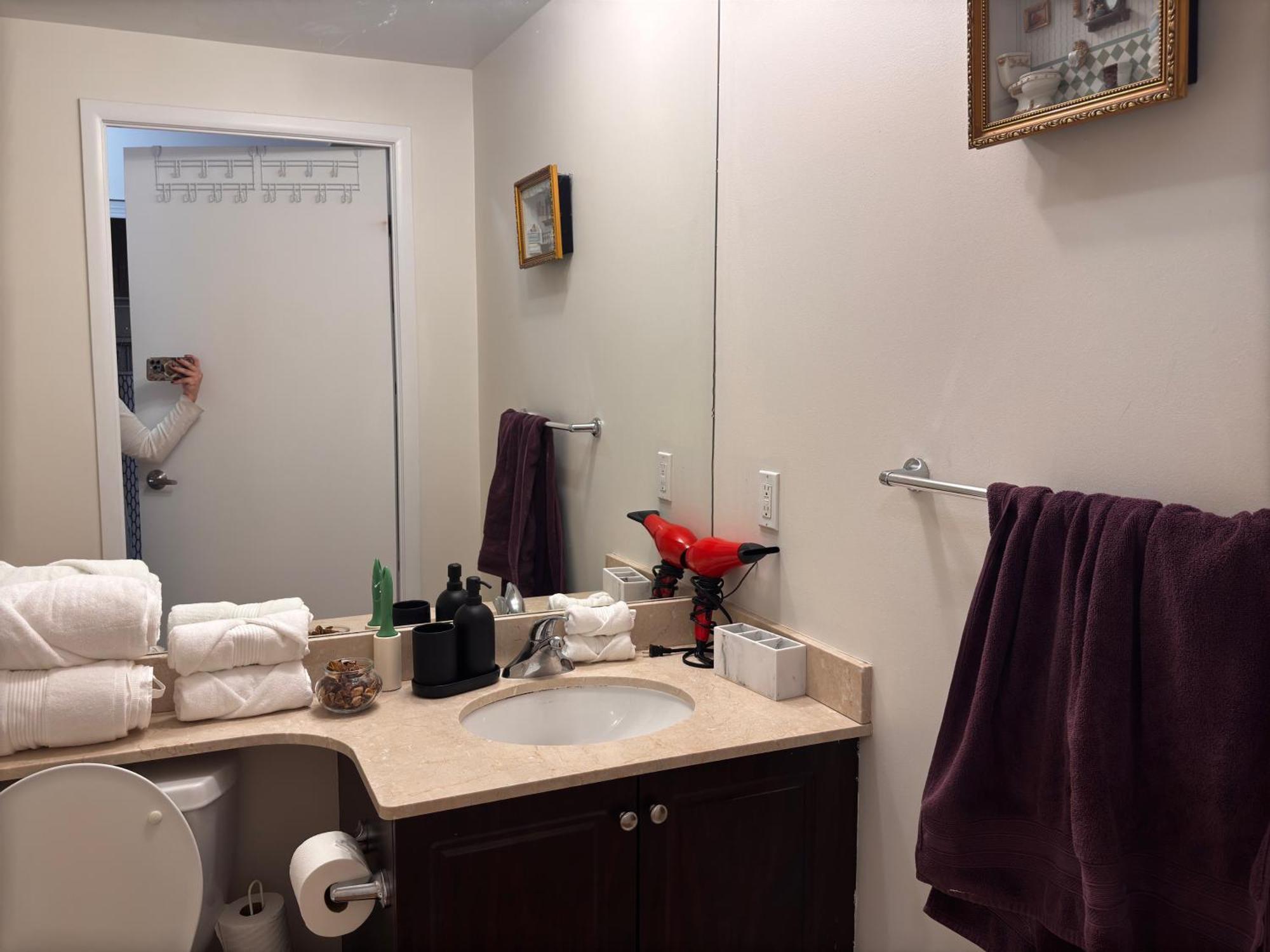 Apartment A Lovely One Bed With Sunset Views Toronto